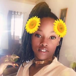 Meet your Posher, Kendra